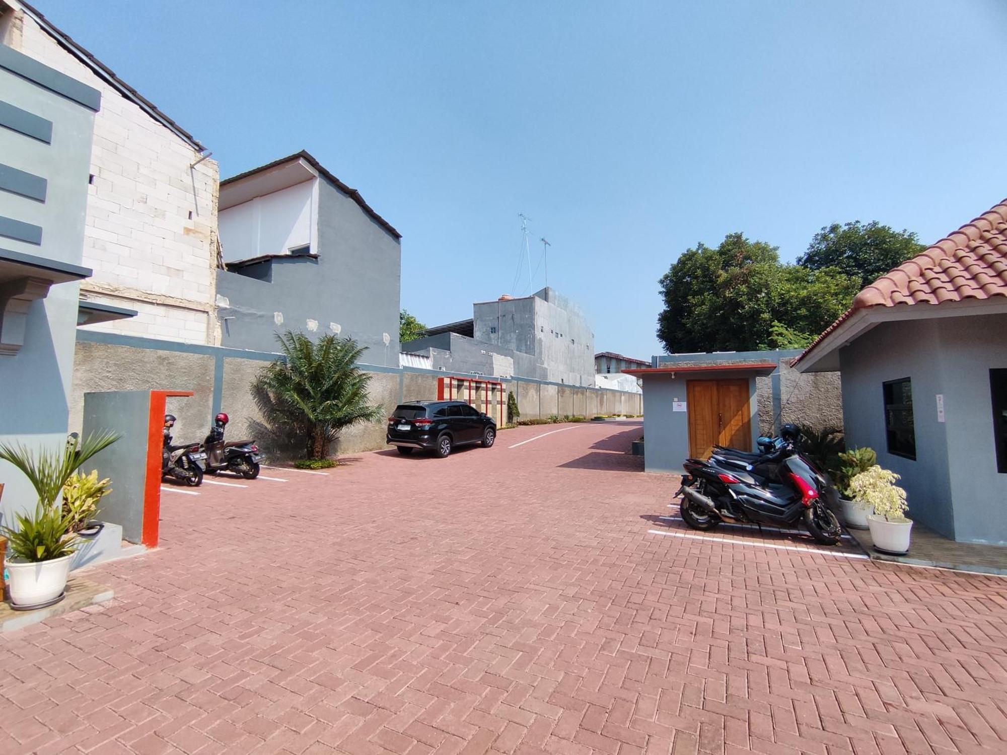 Hotel Cibening Purwakarta Exterior foto
