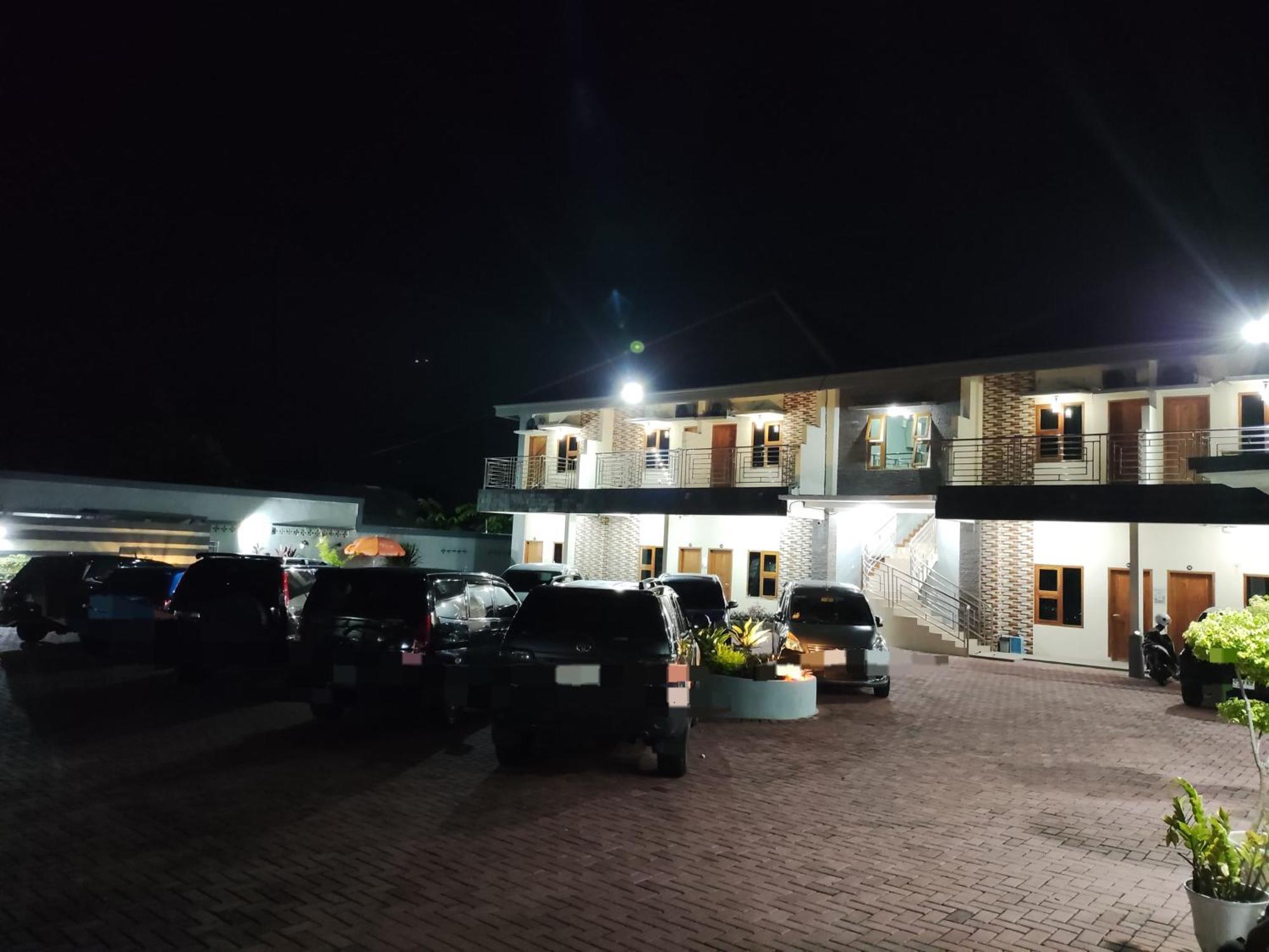 Hotel Cibening Purwakarta Exterior foto